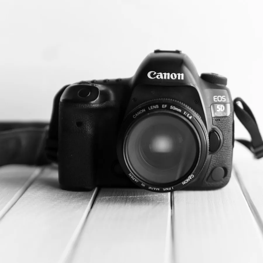 Canon 5D Mark IV